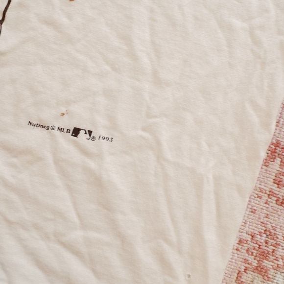 Vintage Men’s Graphic T-Shirt with Red and White Design “Indians” - Picture 3 of 5